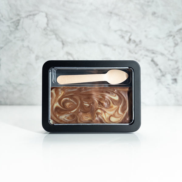 Boite de fudge au chocolat et à la menthe