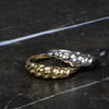 Bague Croissant de Mia, présentation avec d’autres bijoux de la collection