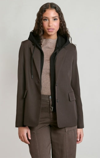 Blazer à capuchon amovible Dex, coloris brun foncé/noir, vêtement porté