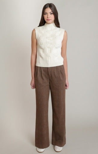 Débardeur en tricot torsadé Dex, coloris écru, vêtement porté en tenue
