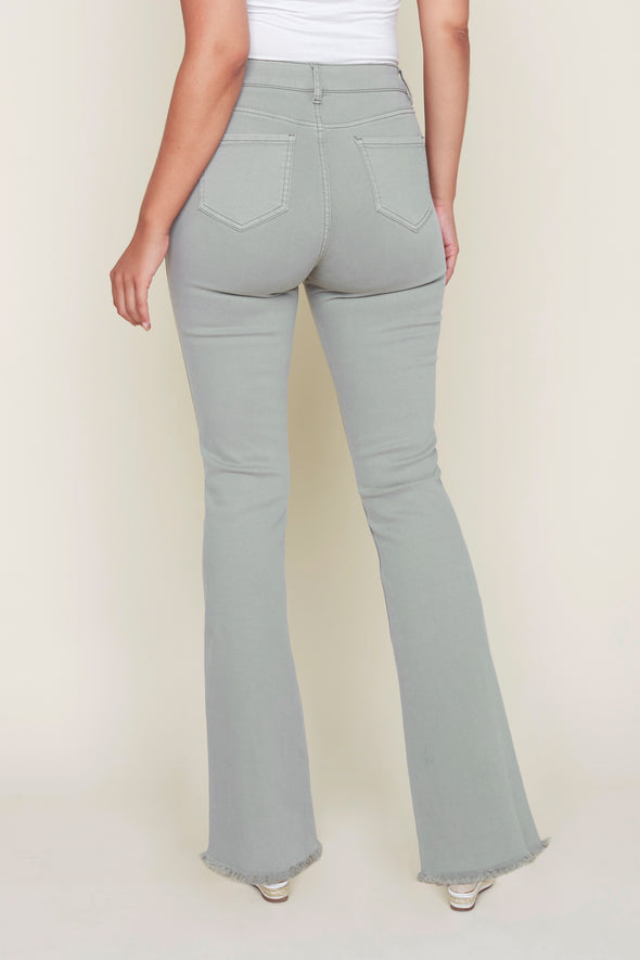 Pantalon vert de dos