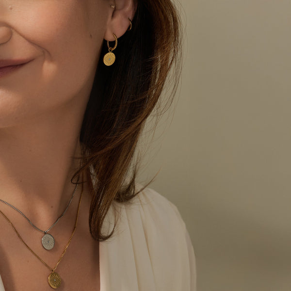 Boucles d'oreilles Iris Huggie