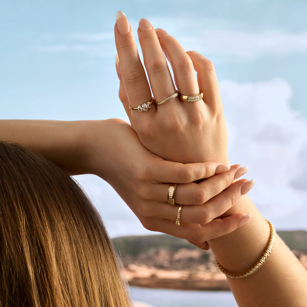 Bague Bastia de Mia porté sur mannequin