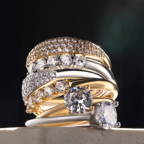 Bague Promesse II de Mia, présentation avec d’autres bijoux de la collection