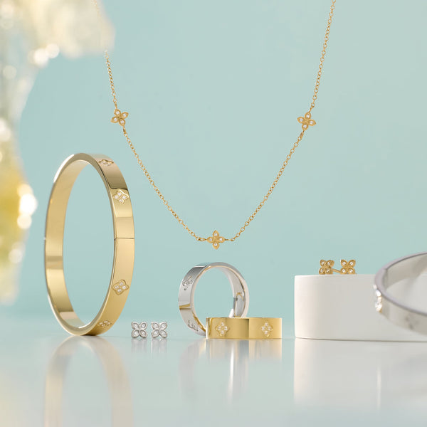 Bague Siona de Mia, présentation avec d’autres bijoux de la collection