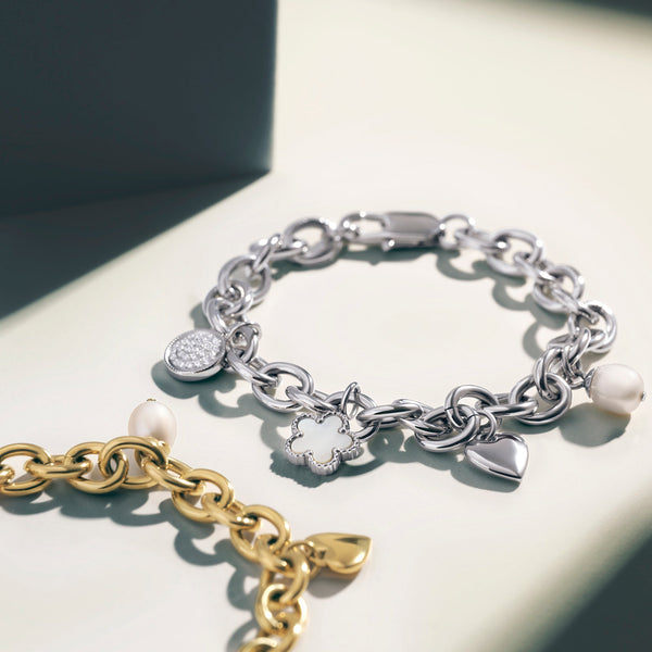 Bracelet Aurelle de Mia, présentation avec d’autres bijoux de la collection
