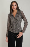 Chemise en résille à imprimé léopard Dex, coloris imprimé léopard, vêtement porté