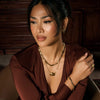 Collier Imara de Mia porté sur mannequin