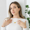 Collier Imara de Mia porté sur mannequin