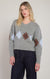 Haut en tricot à motif argyle Dex, coloris gris à losanges, vêtement porté