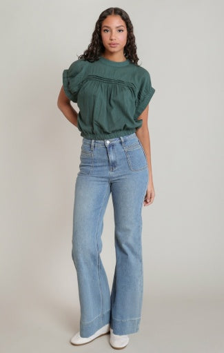 Jean à poches plaquées Dex, coloris bleu moyen, vêtement porté en tenue