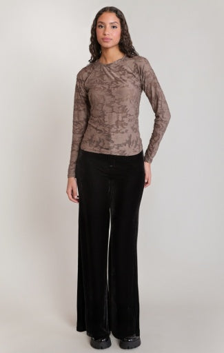 Pantalon en velours à jambe large Dex, coloris noir, vêtement porté en tenue