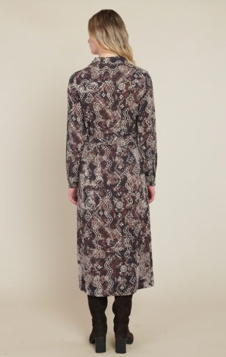 Robe-chemise ceinturée Dex, coloris imprimé serpent marron et noir, vue de dos