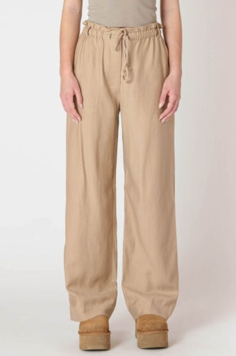 Wide-legged flowing pants