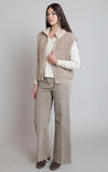 Veste en bouclé à capuchon Dex, coloris beige, vêtement porté en tenue