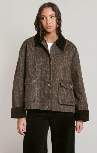 Veste en denim à imprimé léopard Dex, coloris léopard, vêtement porté
