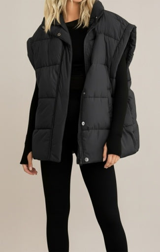 Veste matelassée coupe carrée Dex, coloris noir, vêtement porté