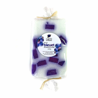 Savon au lait de chevres et bleuets